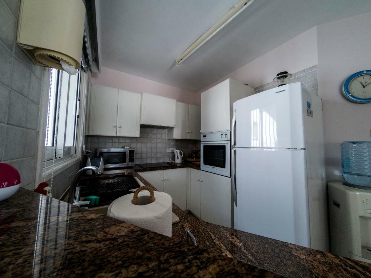 Blue Bay Beach House Larnaca Ngoại thất bức ảnh